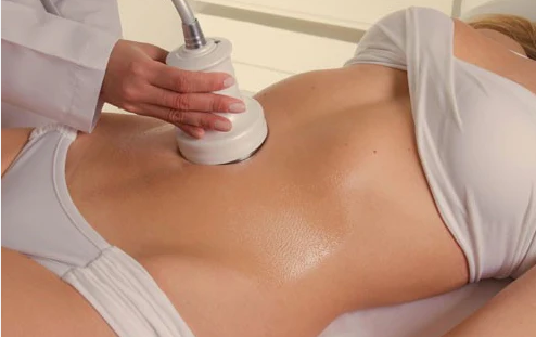 Cure Soin Combo Lipocavitation + Lipolaser